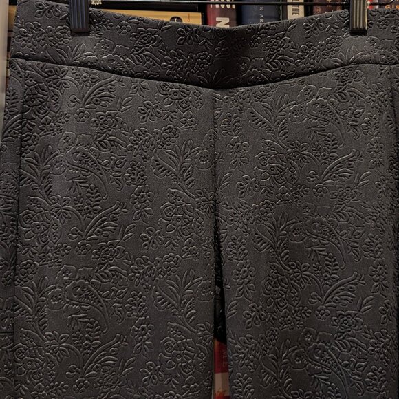 Floral Embossed Leggings / Black / Size Small - Picture 1 of 6